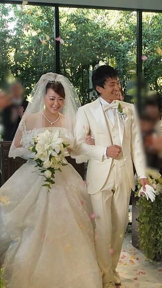 ライラックローズ　ブライダルエステ後の挙式画像　新婦様ばかりで無く新郎様のメンズエステやヒゲ脱毛も大人気　綺麗になりたいのは新郎様やお母様も同じ