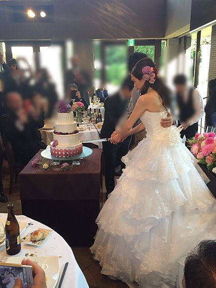 ライラックローズ　ブライダルエステ　MR2　イメージ画像　痩身　美白　美肌　ドレス　結婚式　ダイエット　綺麗