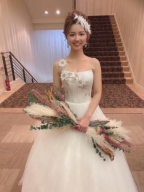 完全個室のリラクゼーション エステ・アロマ・整体・脱毛サロン ライラックローズ掛川・菊川 ブライダルエステイメージ画像 ニキビエステ ニキビ対策 背中綺麗 美顔 美白 痩身 二の腕痩身 二の腕スリム 小顔 御前崎 牧之原 袋井 磐田 豊田町 金谷 島田
