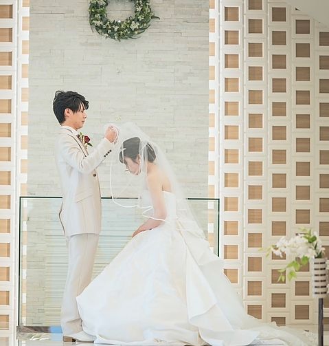 完全個室のリラクゼーション エステ・アロマ・整体・脱毛サロン ライラックローズ 掛川・菊川 ブライダルエステイメージ画像 小顔フェイシャルエステ 背中・二の腕痩身 新郎新婦 結婚式エステ 痩せる 細い 背中ニキビ 美肌 美白 ダイエット