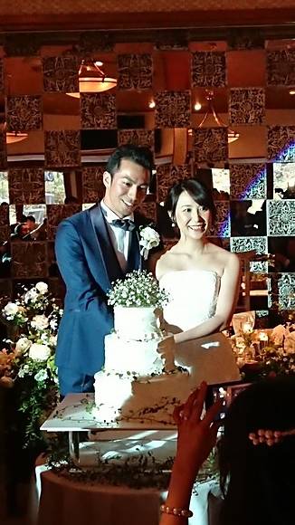 完全個室のリラクゼーションエステ・アロマ・脱毛・整体サロン ライラックローズ掛川市・菊川市 ブライダルエステイメージ画像 小顔フェイシャルエステと背中と二の腕の痩身、ニキビケア